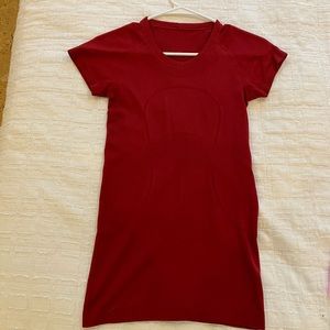 lululemon swiftly tech short sleeve size 4